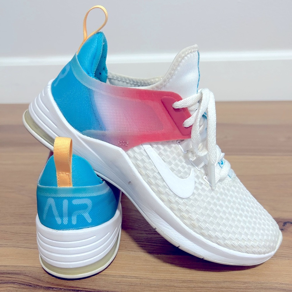 Nike air sneakers